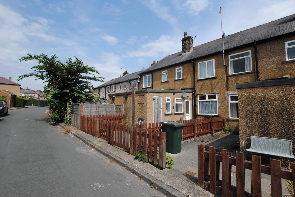 Broomhill Avenue, Exley Head, Keighley, West Yorkshire, BD21 1ND